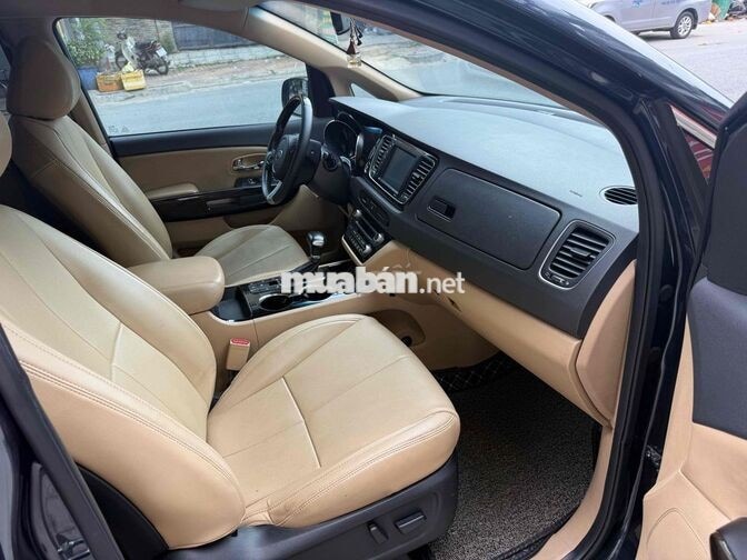 KIA Sedona 2020 bản full máy dầu Đen xanh