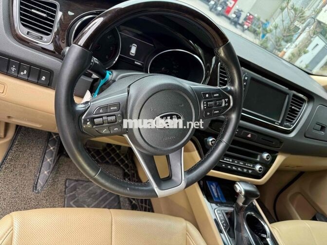 KIA Sedona 2020 bản full máy dầu Đen xanh
