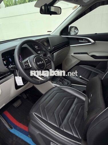 KIA CARENS 1.5G LUXURY 2024 Trắng 7 chỗ