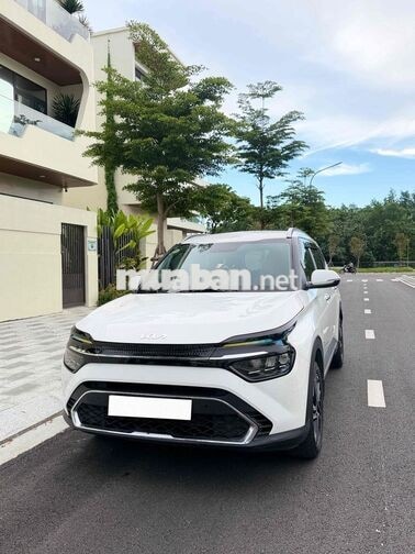 KIA CARENS 1.5G LUXURY 2024 Trắng 7 chỗ