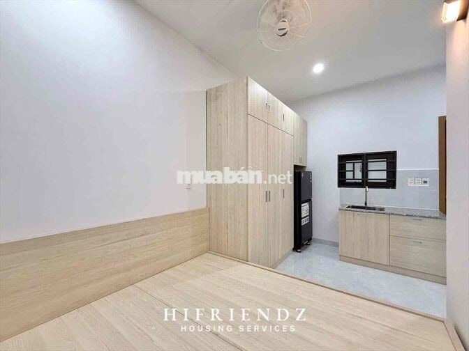 KHAI TRƯƠNG 10P BANCON, CỬA SỔ FULL NỘI THẤT NGAY CẦU NGUYỄN VĂN CỪ