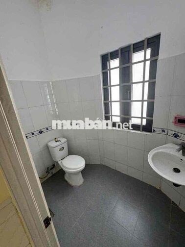 CHO THUÊ NHÀ CẠNH SÔNG ĐƯỜNG XE TẢI THOÁNG MÁT