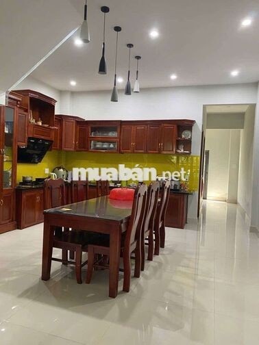 cho thuê nhà 2 tầng đường dũng sĩ điện ngọc. 11 triệu.  điện ngọc
