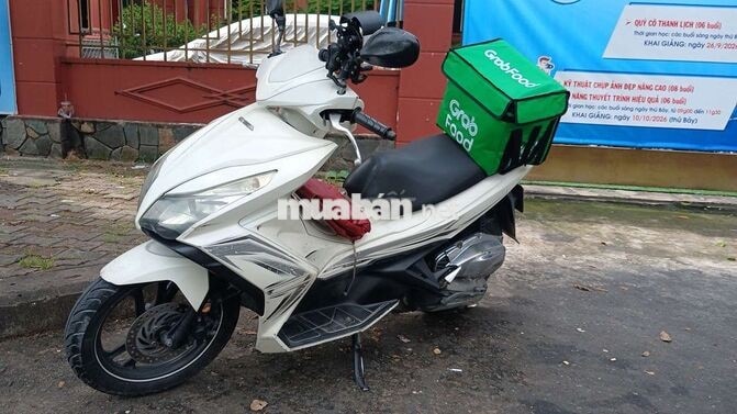 Honda Air Blade Trắng