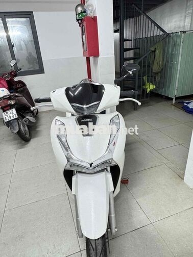 Honda SH 125i 2025 Trắng đen 2000km