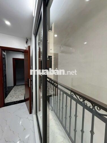 CCMN đh KHXH, KHTN 5tr7 (Máy Giặt riêng, ban công )