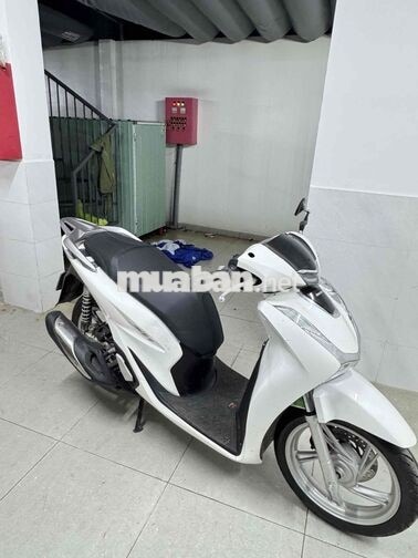Honda SH 125i 2025 Trắng đen 2000km