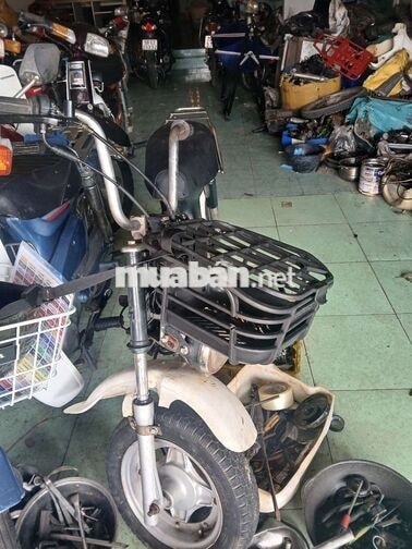 Honda Chaly 50cc Trắng Đen
