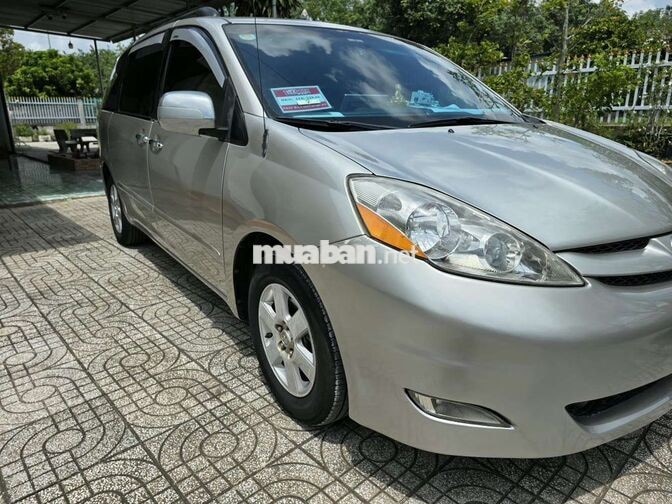 Toyota Sienna 2007 Bạc 145283 km