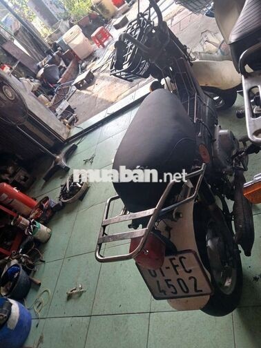 Honda Chaly 50cc Trắng Đen