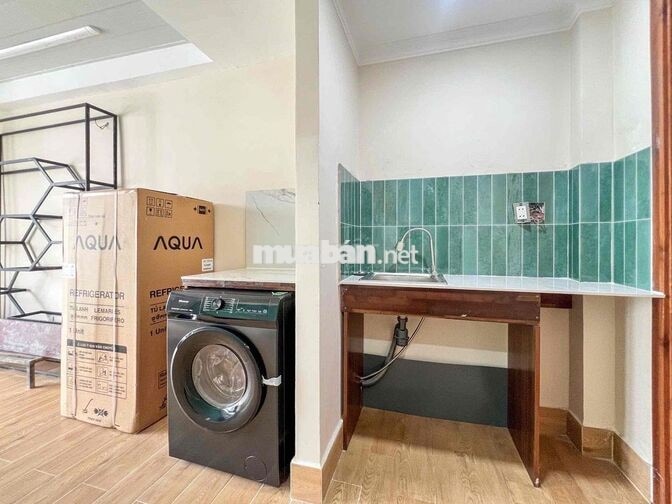🔥STUDIO BAN CÔNG 4X FULL NỘI THẤT ĐI BỘ QUA VLU
