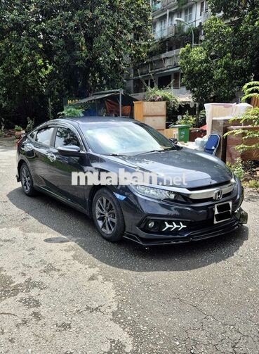 Honda Civic G 2020 đi 68000km đã lên ít đồ chơi