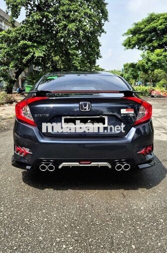 Honda Civic G 2020 đi 68000km đã lên ít đồ chơi