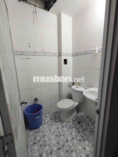 Nhà CẤP 4: 4,2x16m (2PN 1WC) Hẻm 3m. 1/ TÊN LỬA. BTĐB. Bình Tân