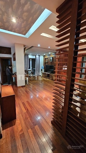 Cho thuê căn góc 125m3, 3 PN, Nhà A1, CC 229 Phố Vọng- Hai Bà Trưng HN