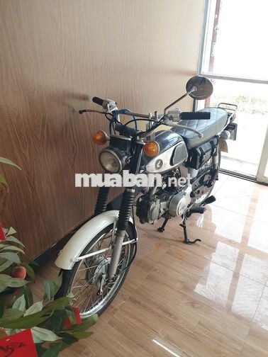 Honda 67 Đen, Trắng