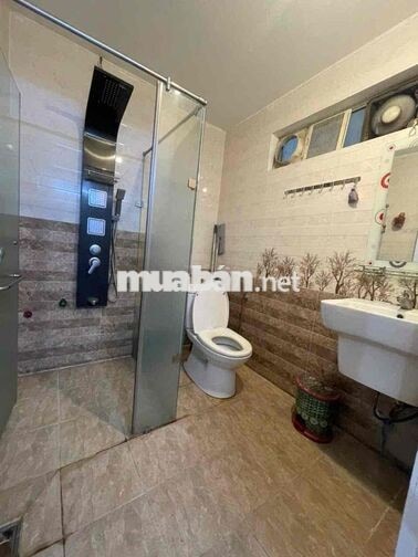 Cho thuê phòng trọ Quận 11 hẻm xe hơi đầy đủ nội thất