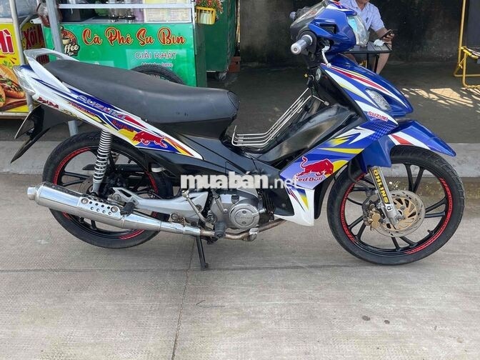 Suzuki axelo 5tr9