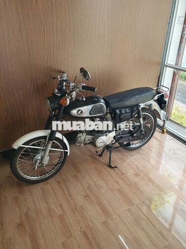 Honda 67 Đen, Trắng