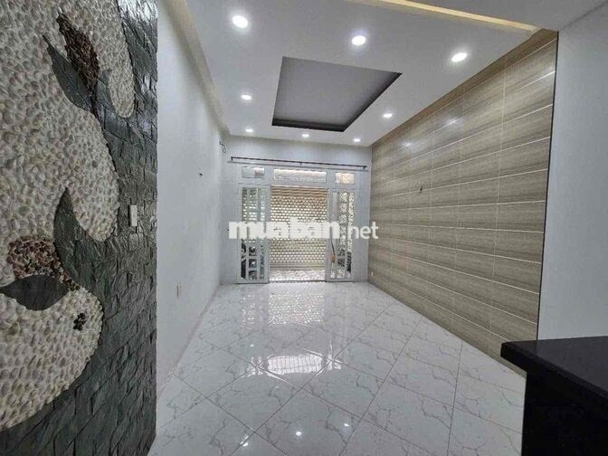 Nhà Mới 1/Lê Văn Quới.DT.4 X 18m 3Lầu 5PN 5WC.nội thất cơ bản