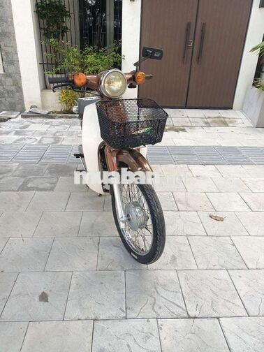 Honda Cub 50 phân khối Nâu Trắng