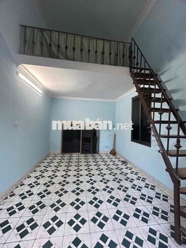 CHO THUÊ NHÀ NGUYÊN CĂN phố Tạ Quang Bửu  30m2 x4T giá 5.5 triệu /1th
