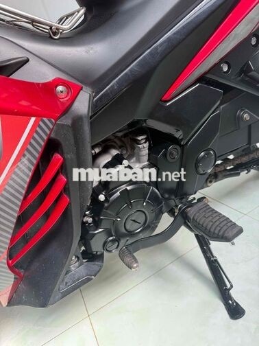 Yamaha Exciter 135 côn tay màu Đỏ