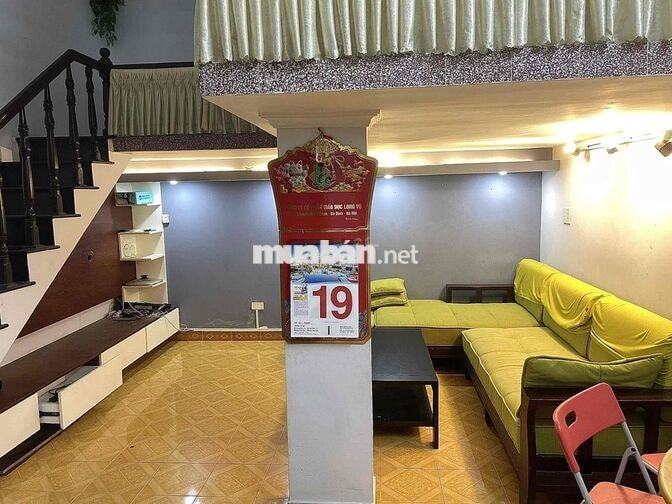Cho thuê nhà nguyên căn phố Đội Cấn, chính chủ
