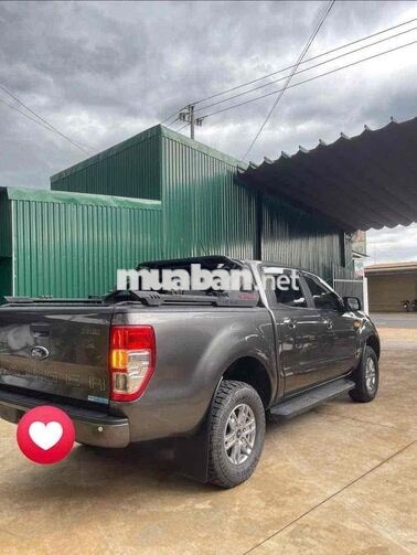 Ford Ranger XLS 2022 Tự động 86000 km Xám