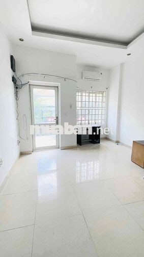 CHO THUÊ NHÀ MỚI SƠN SỬA MẶT TIỀN ĐƯỜNG ĐỒNG NAI, QUẬN 10