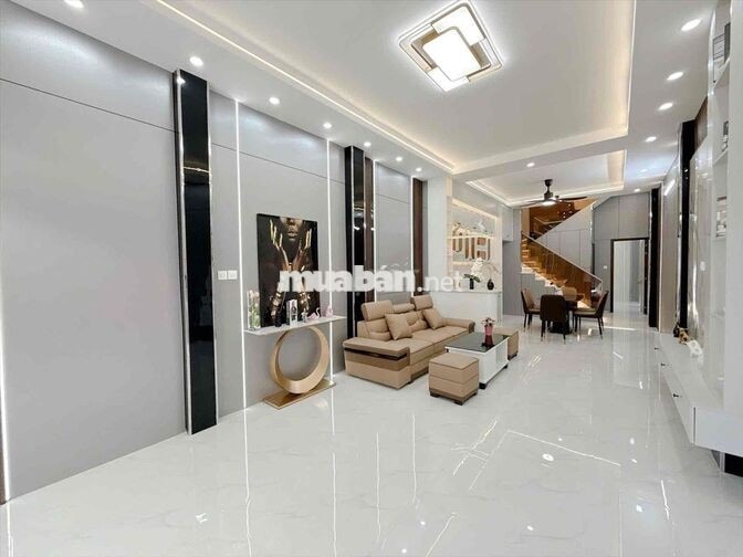 Quận 7 - 5 Tỷ 950 - Nhà Mới 2 Tầng 66m² - Ngang 4m - 3PN - Ngay UBND P