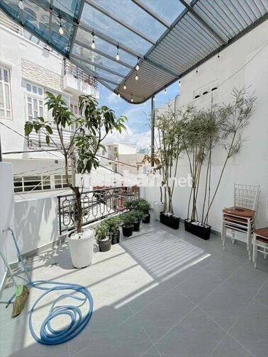 Quận 7 - 5 Tỷ 950 - Nhà Mới 2 Tầng 66m² - Ngang 4m - 3PN - Ngay UBND P