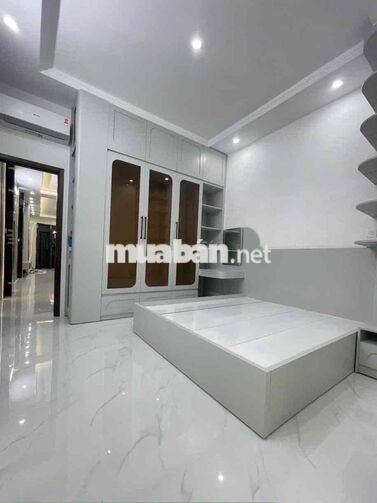 Quận 7 - 5 Tỷ 950 - Nhà Mới 2 Tầng 66m² - Ngang 4m - 3PN - Ngay UBND P
