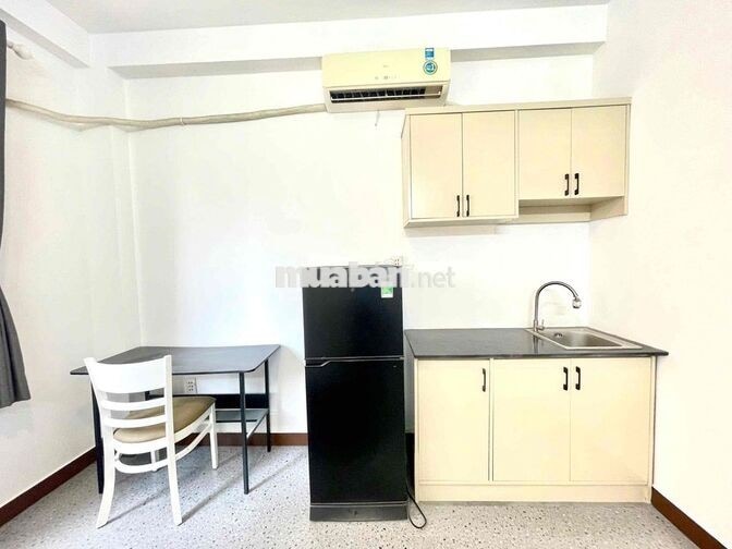 Căn hộ studio cửa sổ lớn full nội thất Phạm Ngũ Lão gần chợ Bến Thành