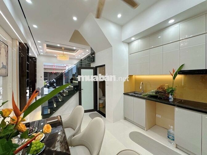 Nhà Mới Đẹp ôtô nhỏ đỗ cửa full nội thất chỉ việc kéo vali đến ở