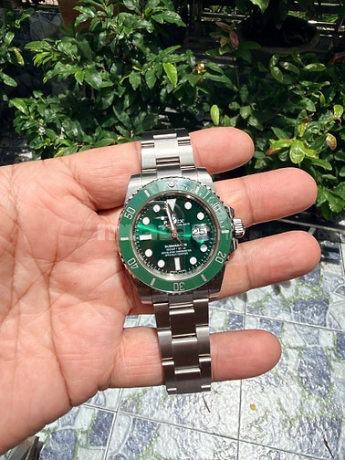 Đồng hồ Rolex Submariner xanh lục bảo