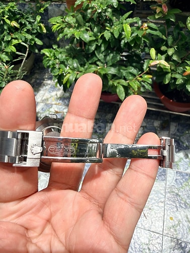 Đồng hồ Rolex Submariner xanh lục bảo