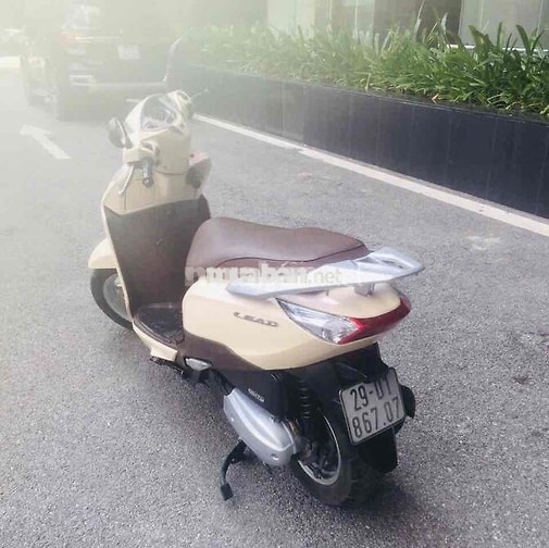LEAD 125 vàng kem xe đi giữ gìn chất lượng rất tốt
