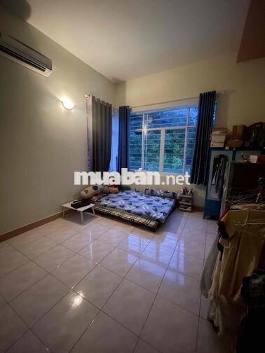 mình muốn tìm bạn nữ ở ghép vì mình ở một mình nên hơi buồn huhu