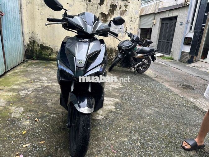 ab 2018 đen bạc