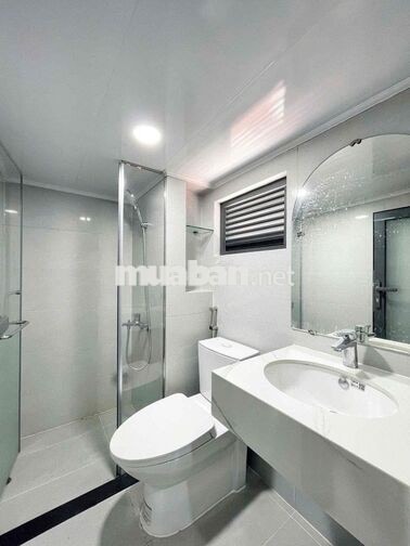 Duplex vừa hoàn thiện ngay Phạm Văn Đồng