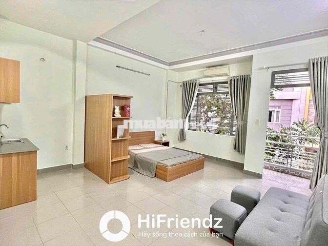 CHO THUÊ CĂN HỘ BANCON VÀ CỬA SỔ FULL NỘI THẤT NGAY PARCMALL