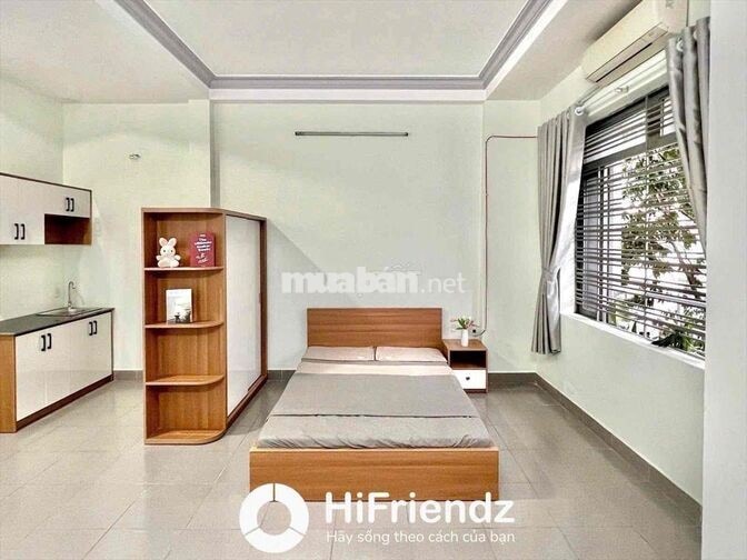 CHO THUÊ CĂN HỘ BANCON VÀ CỬA SỔ FULL NỘI THẤT NGAY PARCMALL