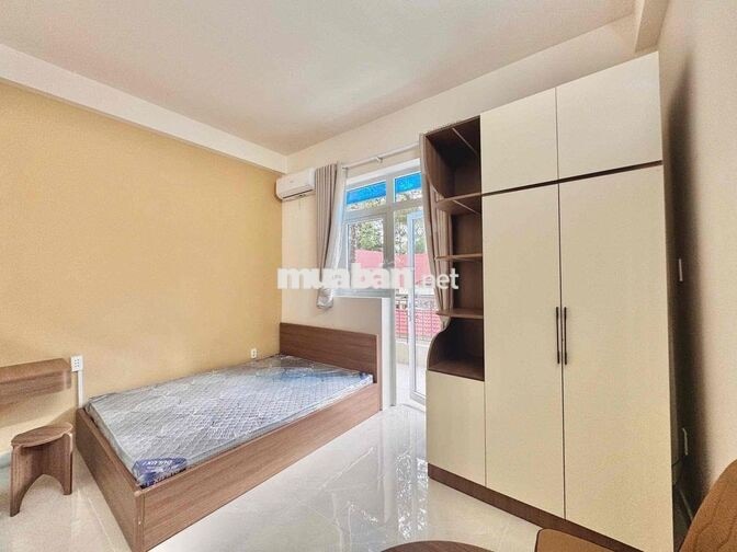 1PN - Hoàng Minh Giám, PN - Căn hộ mới có máy giặt riêng, ban công