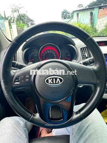 Kia Forte 2013 Tự động cần bán hay giao lưu xuống