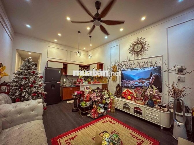 BÁN NHÀ HẺM ĐỒNG SỸ BÌNH, CÁCH NGÃ 6 CHỈ 2KM