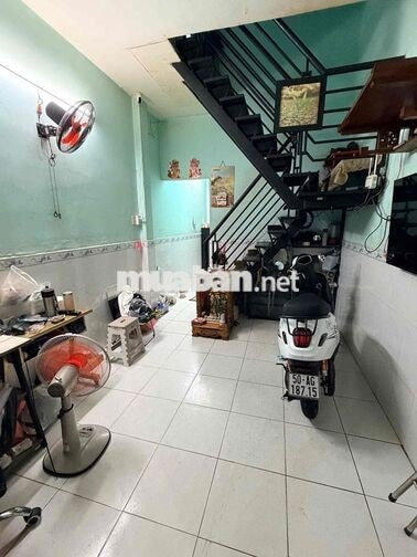 chính chủ cần bán căn nhỏ nhỏ đường TL29 quận 12 gần chợ cầu đồng