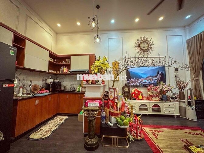 BÁN NHÀ HẺM ĐỒNG SỸ BÌNH, CÁCH NGÃ 6 CHỈ 2KM