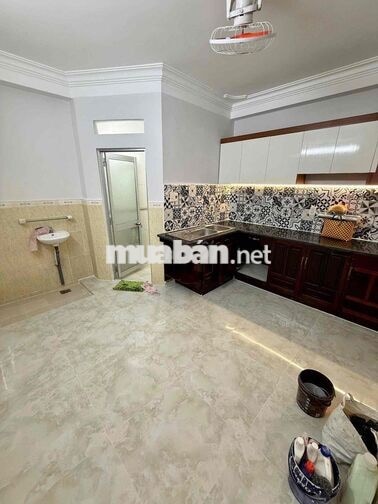 BÁN NHÀ KHU ĐỒNG BỘ AN NINH ngang 4m * dài 12m Q.TÂN PHÚ