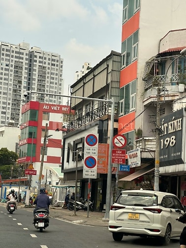 Chính chủ cho thuê Mbang Phạm Hùng Q8,Ngang 5.5m Hiếm, 3 Lầu, Giá Tốt